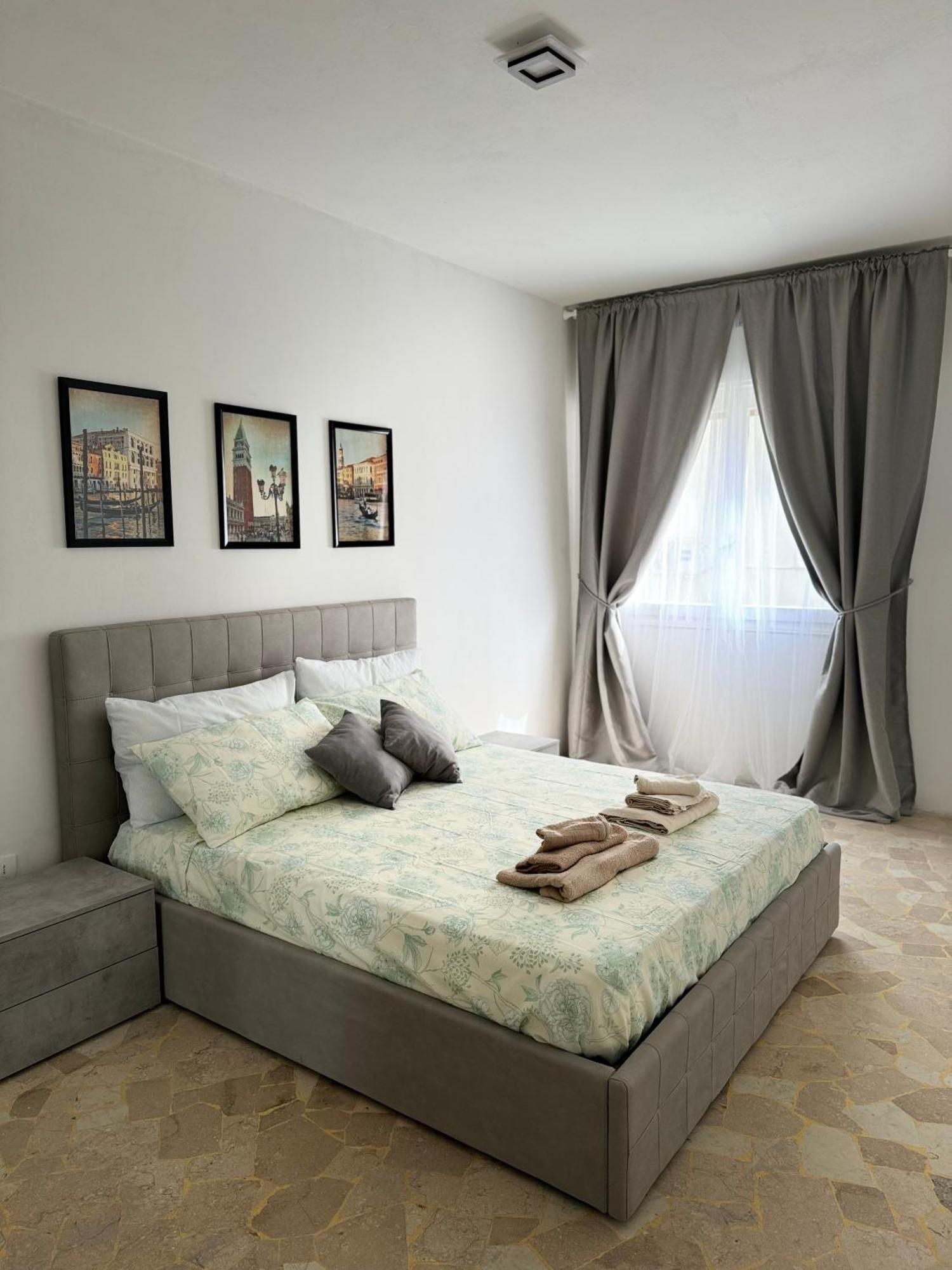 Apartment Grey *