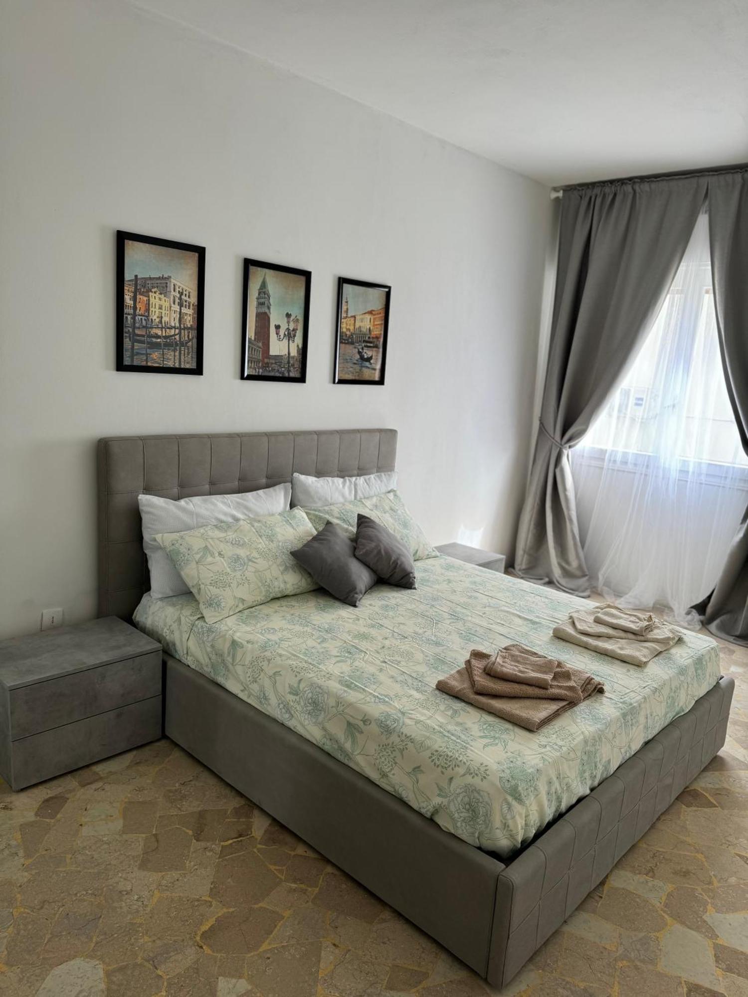 Apartment Grey *